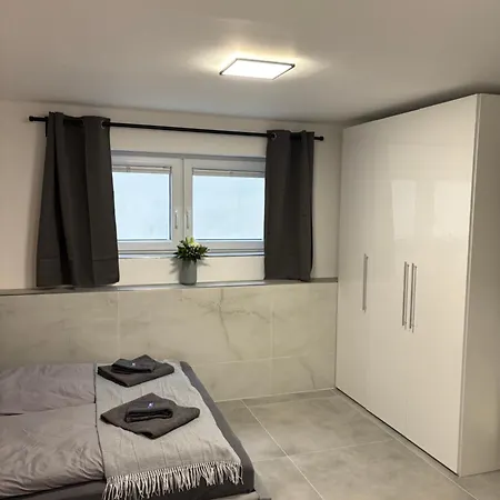 Relax - Mit Whirlpool & Sauna דירה מדבאך