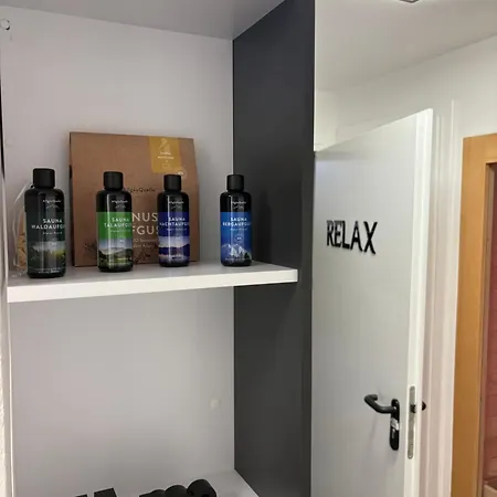 Relax - Mit Whirlpool & Sauna דירה