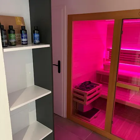 Relax - Mit Whirlpool & Sauna דירה מדבאך